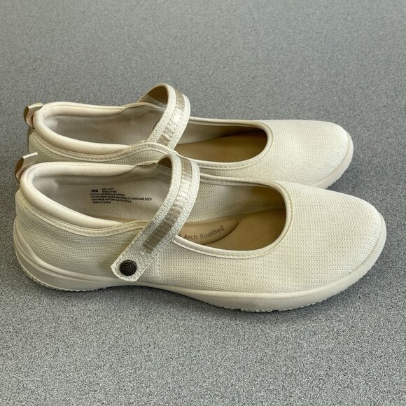 NEW JSport Melody Women's Size 9M Mary Jane Shoes Cream Memory Foam - Picture 1 of 8